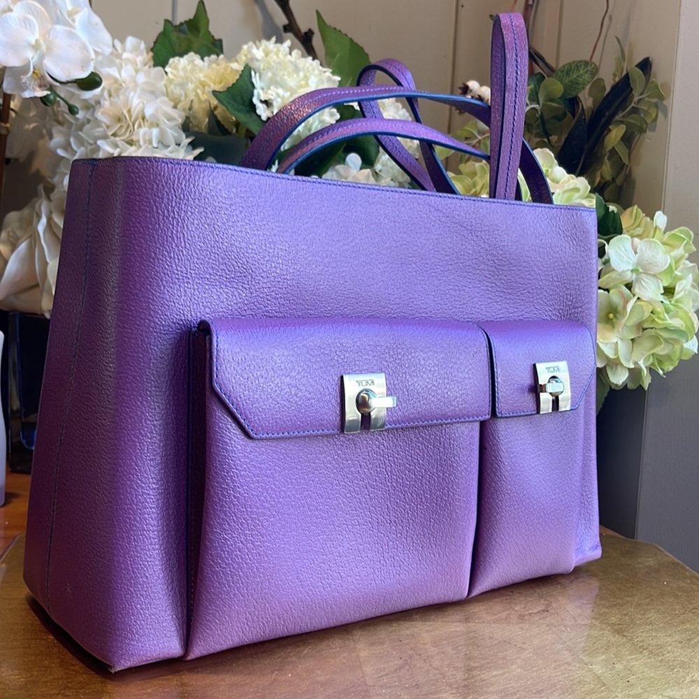 Tumi Structured Leather Travel Tote | RARE COLOR!
